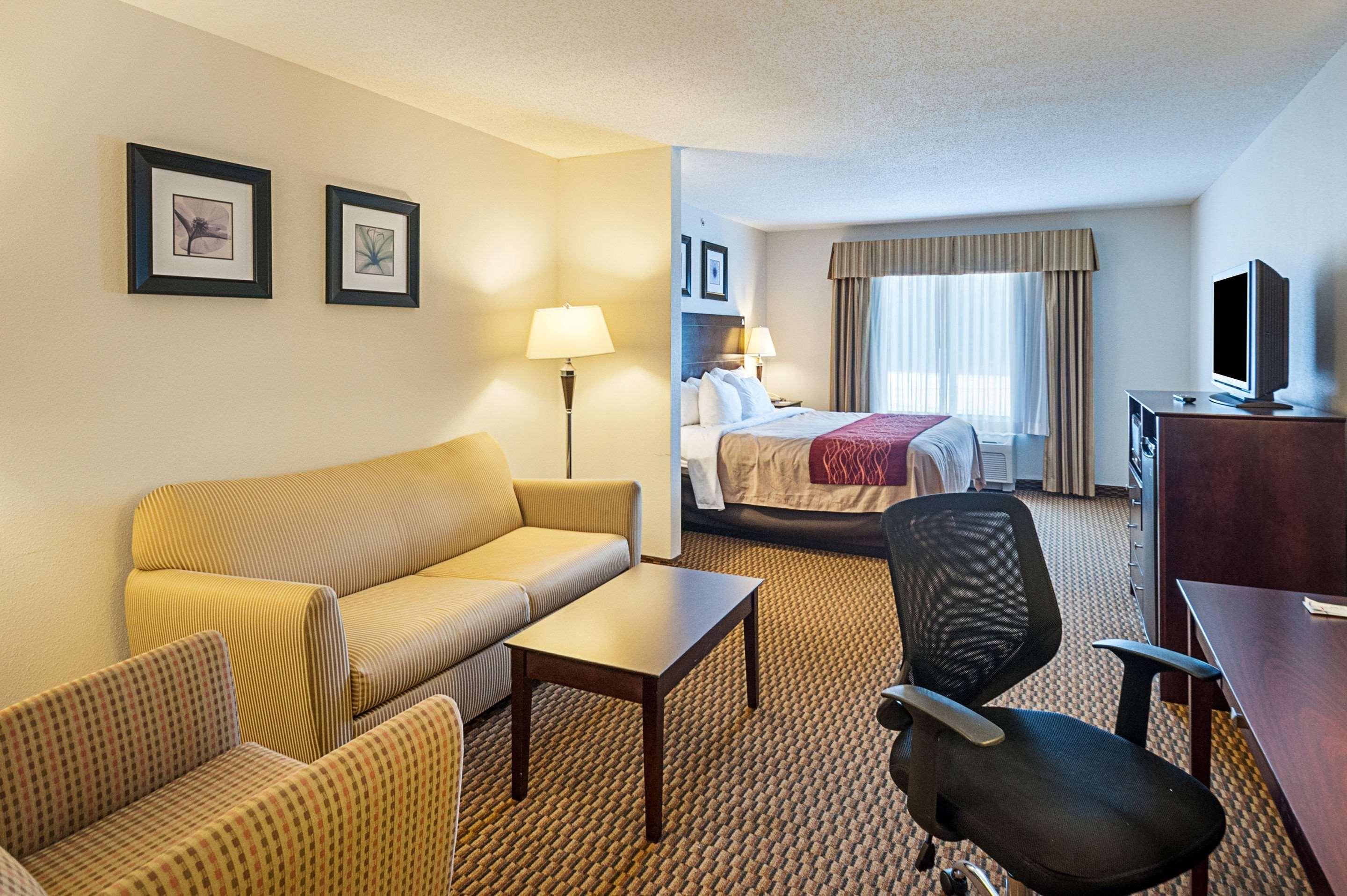 Comfort Inn & Suites Cambridge Exterior foto