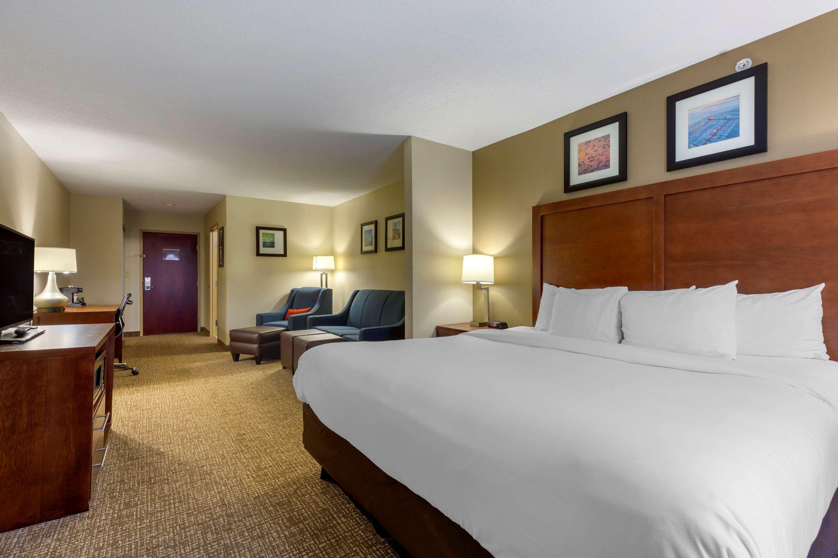 Comfort Inn & Suites Cambridge Exterior foto