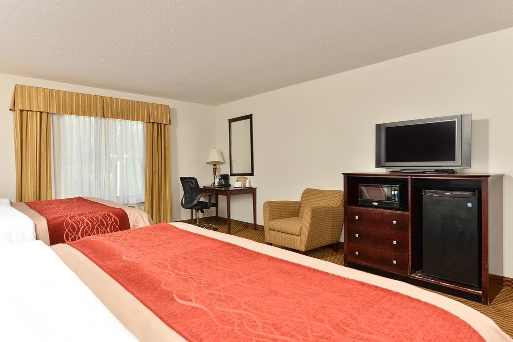 Comfort Inn & Suites Cambridge Exterior foto