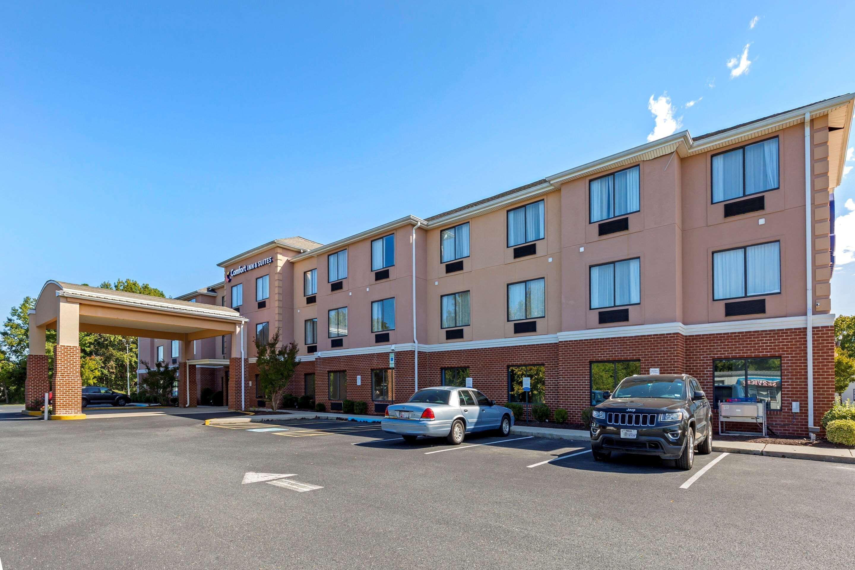 Comfort Inn & Suites Cambridge Exterior foto